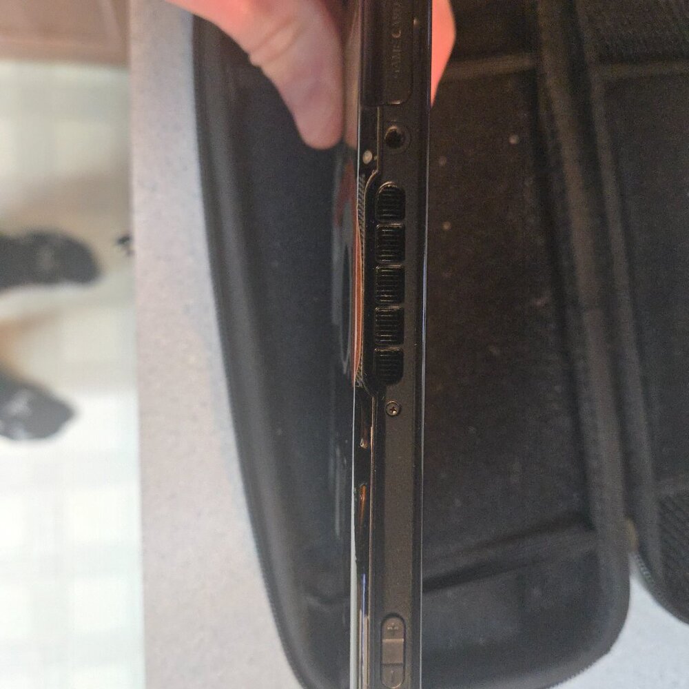 Nintendo Switch - Picture 8 of 16